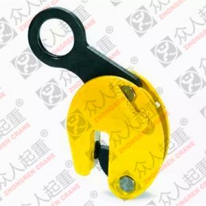 ���ؙC����