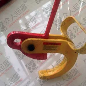 ���ؙC����