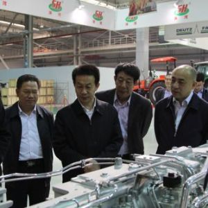 ʡ�֏��������L(zh��ng)�{(di��o)���R�����b����������(f��)�Ϸʮa(ch��n)�I(y��)��Ⱥ�l(f��)չ